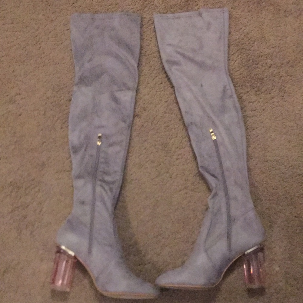 Boots - Picture 2 of 6